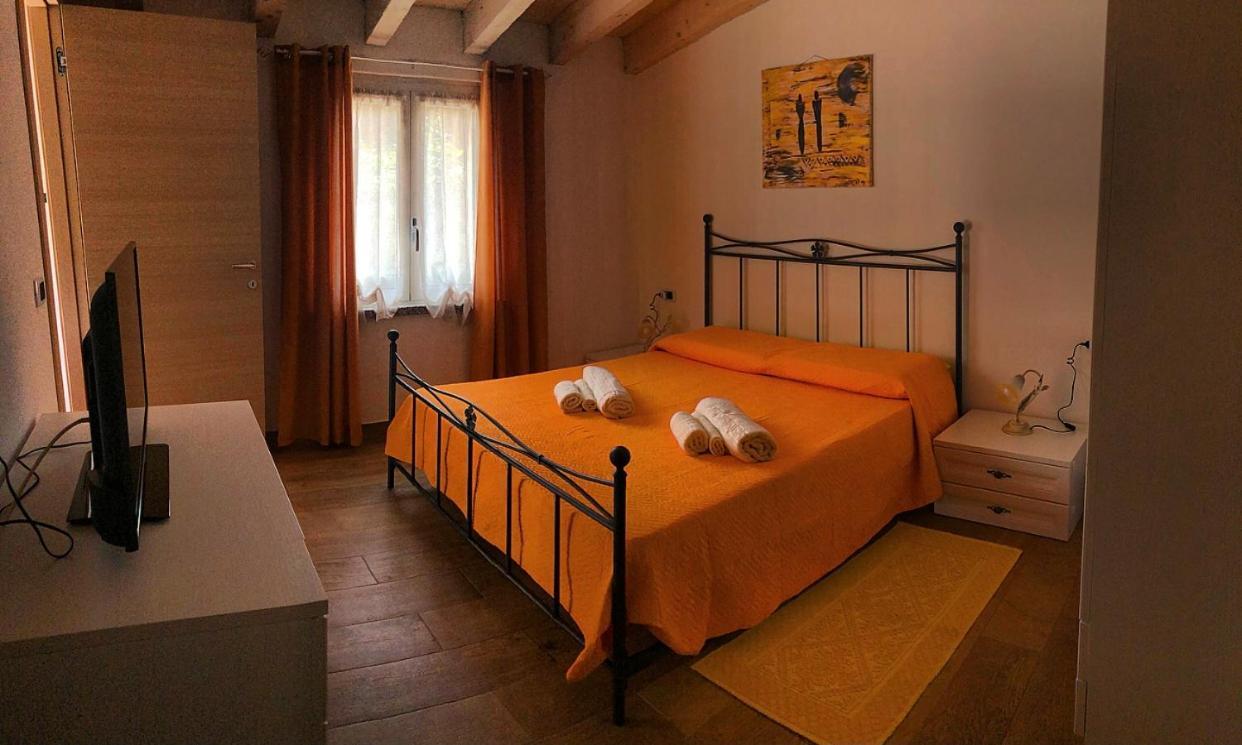 B&B Casa Vacanza Centro Sardegna Sorgono ภายนอก รูปภาพ