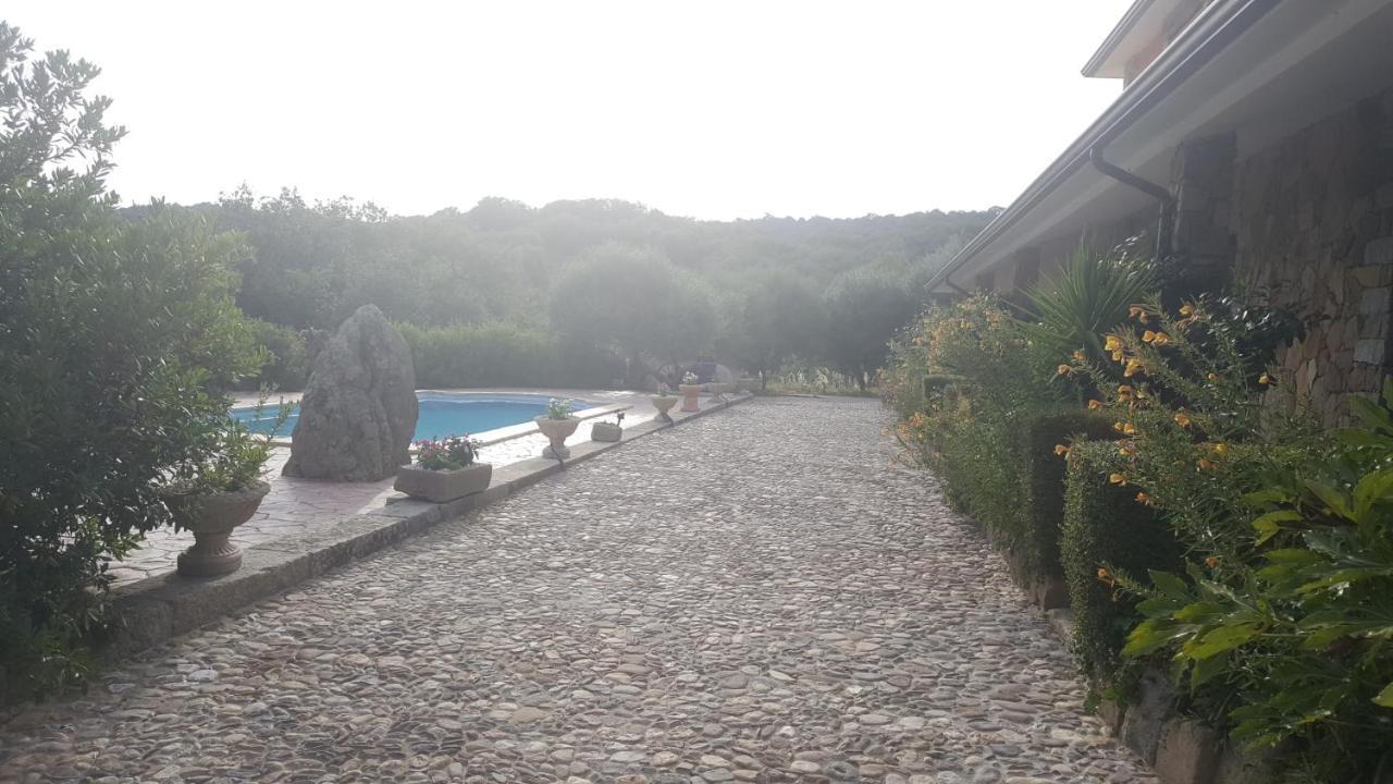 B&B Casa Vacanza Centro Sardegna Sorgono ภายนอก รูปภาพ