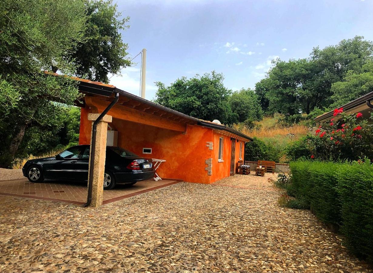 B&B Casa Vacanza Centro Sardegna Sorgono ภายนอก รูปภาพ