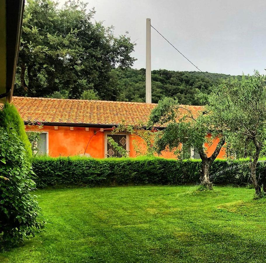 B&B Casa Vacanza Centro Sardegna Sorgono ภายนอก รูปภาพ
