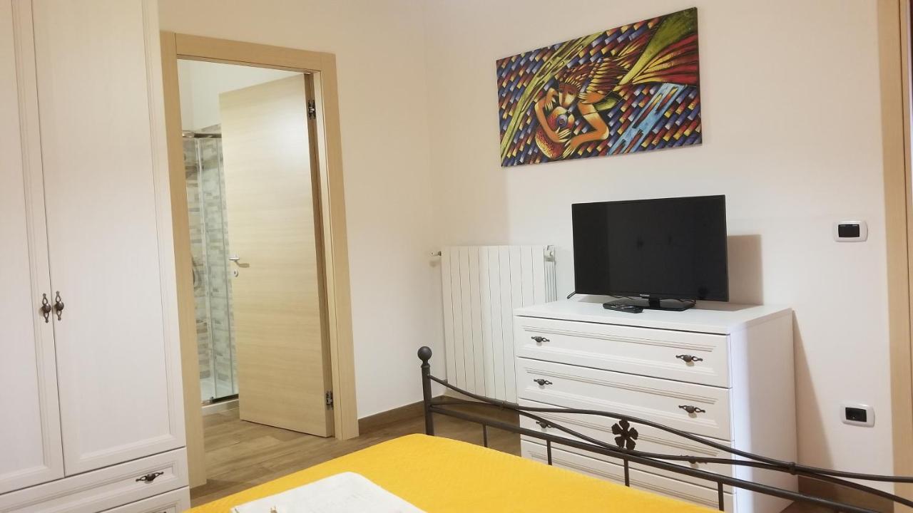 B&B Casa Vacanza Centro Sardegna Sorgono ภายนอก รูปภาพ