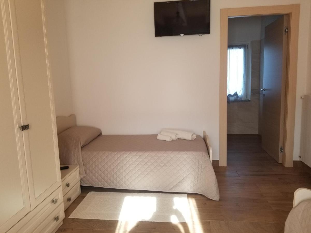 B&B Casa Vacanza Centro Sardegna Sorgono ภายนอก รูปภาพ
